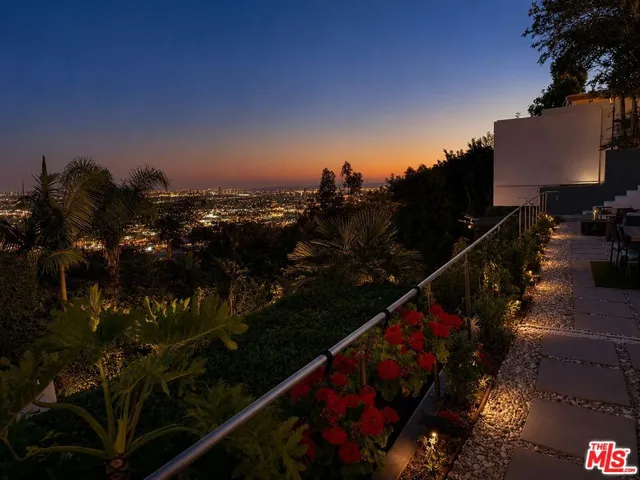8380 Hollywood, Los Angeles, California 90069