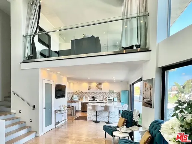 8380 Hollywood, Los Angeles, California 90069