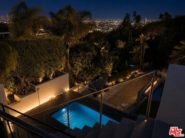 8380 Hollywood, Los Angeles, California 90069
