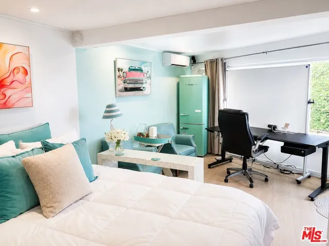 8380 Hollywood, Los Angeles, California 90069