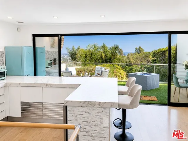 8380 Hollywood, Los Angeles, California 90069