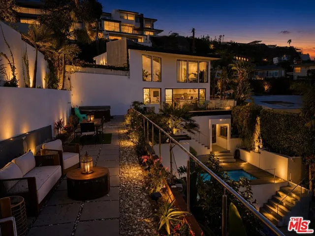 8380 Hollywood, Los Angeles, California 90069