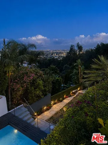 8380 Hollywood, Los Angeles, California 90069