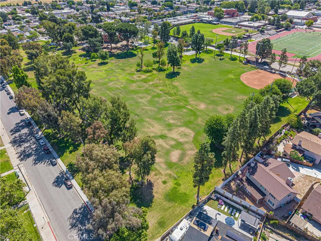 Neighborhood School