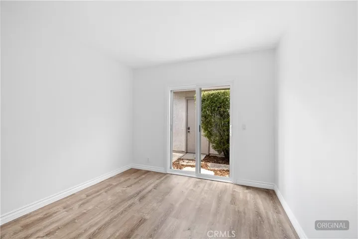 Second bedroom.