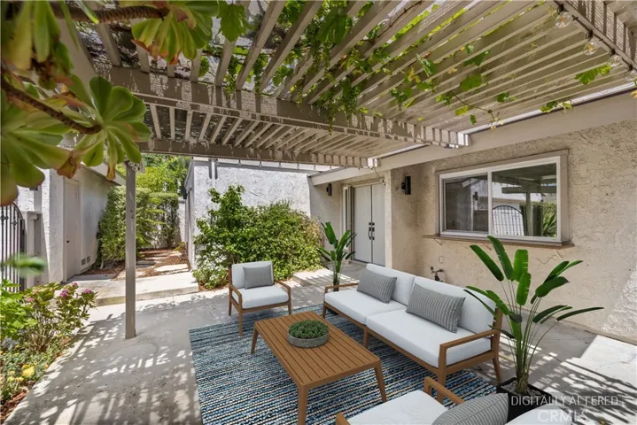 Some images in this listing have been digitally altered.