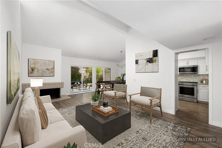 Some images in this listing have been digitally altered.