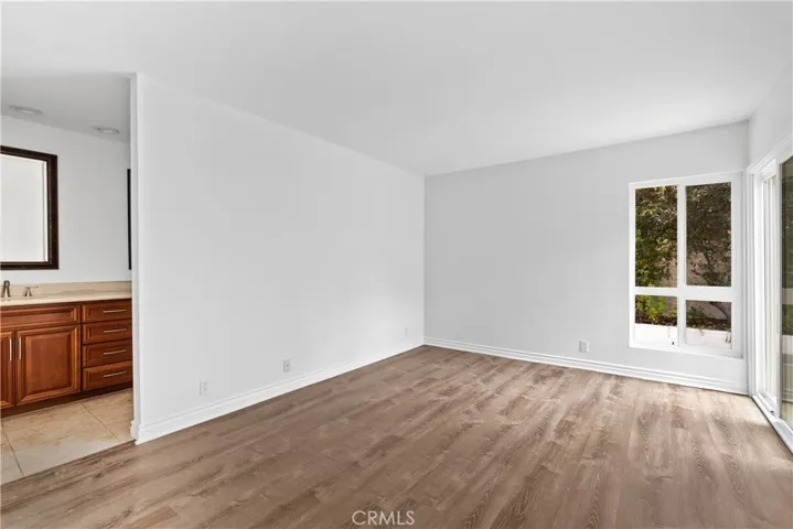 Primary bathroom en suite.