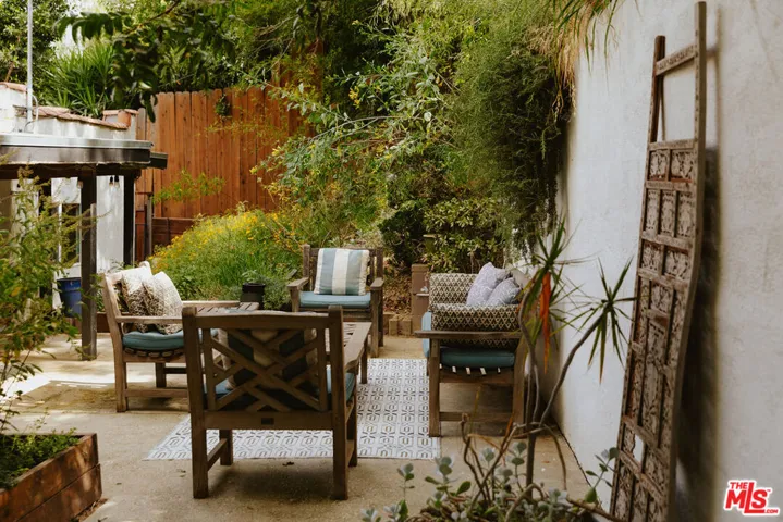 2645 Onyx Drive, Los Angeles, California 90032
