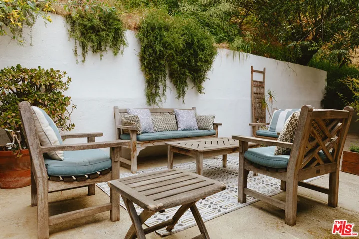 2645 Onyx Drive, Los Angeles, California 90032