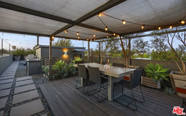 406 Grand Boulevard, Venice, California 90291