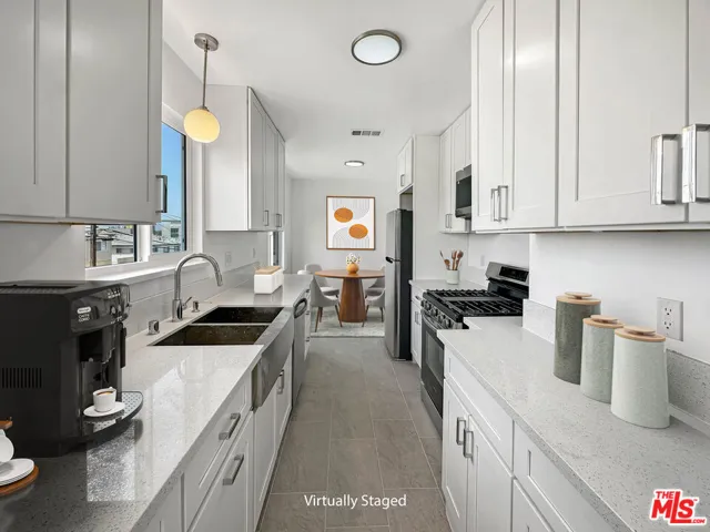 4161 Marlton Ave D, Los Angeles, California 90008