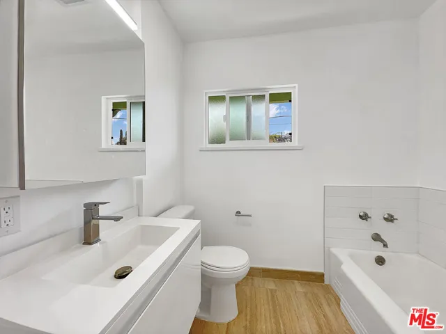 4161 Marlton Ave D, Los Angeles, California 90008