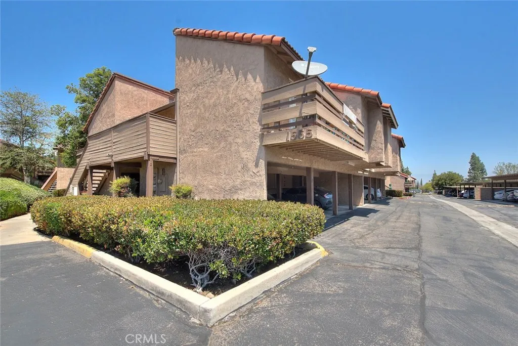 1555 Border F, Corona, California 92882 — photo 4