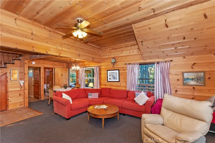 648 Crest Estates Drive, Lake Arrowhead, California 92352