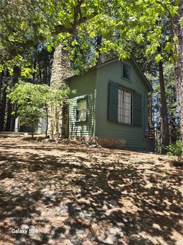 648 Crest Estates Drive, Lake Arrowhead, California 92352