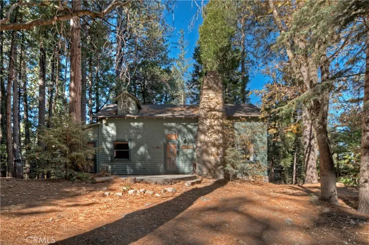 648 Crest Estates Drive, Lake Arrowhead, California 92352