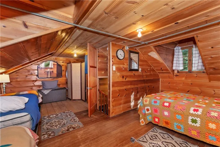 648 Crest Estates Drive, Lake Arrowhead, California 92352