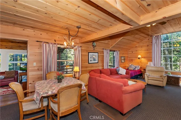 648 Crest Estates Drive, Lake Arrowhead, California 92352