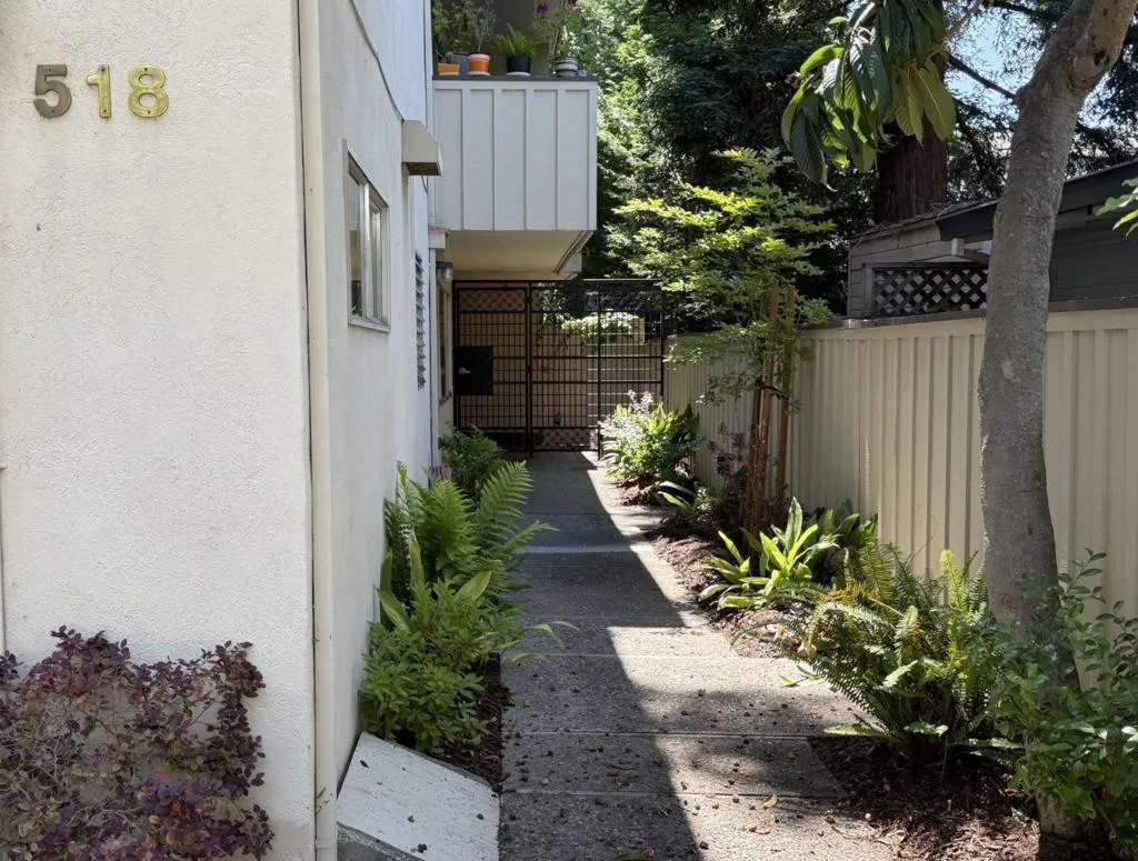 Entry Gate Walk Way