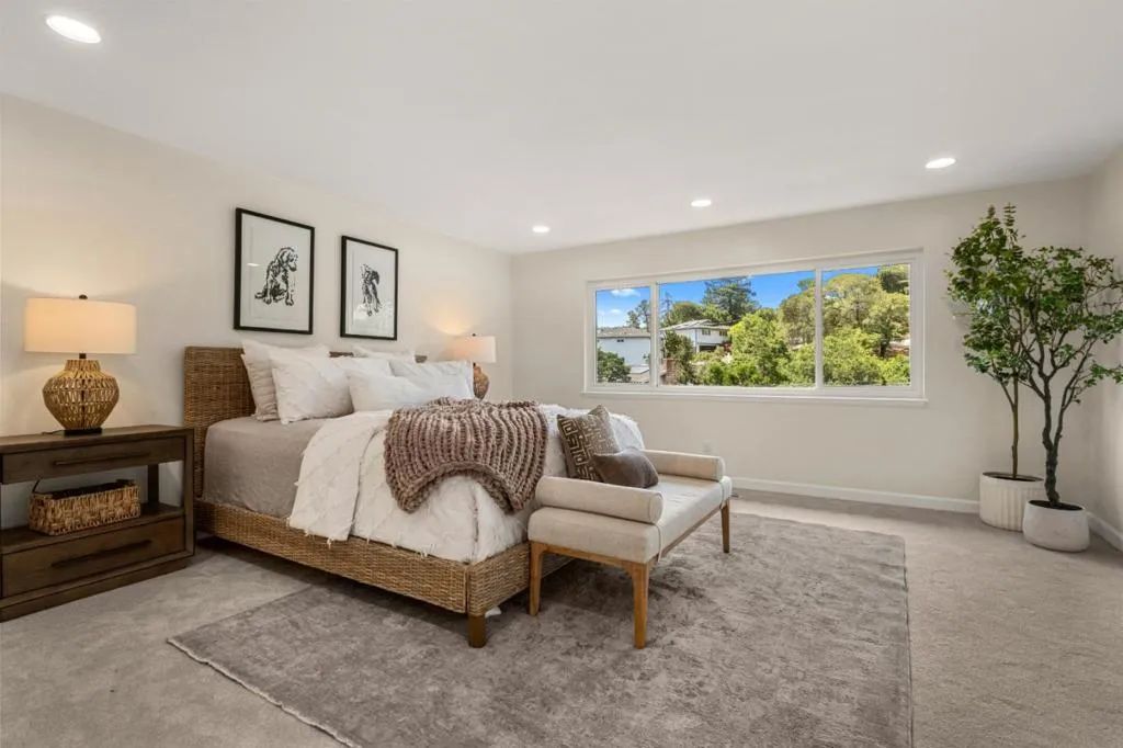 Upstairs bedroom #1