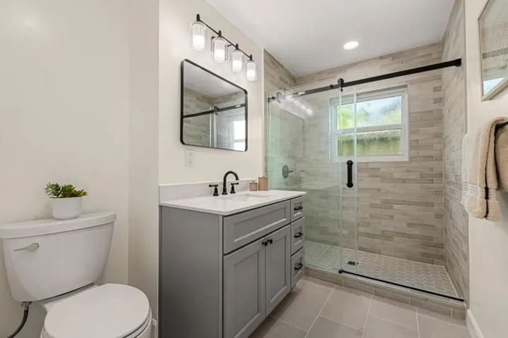 Full Bathroom Downstairs