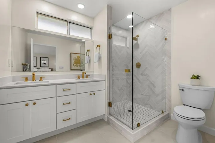 Primary Full Bathroom