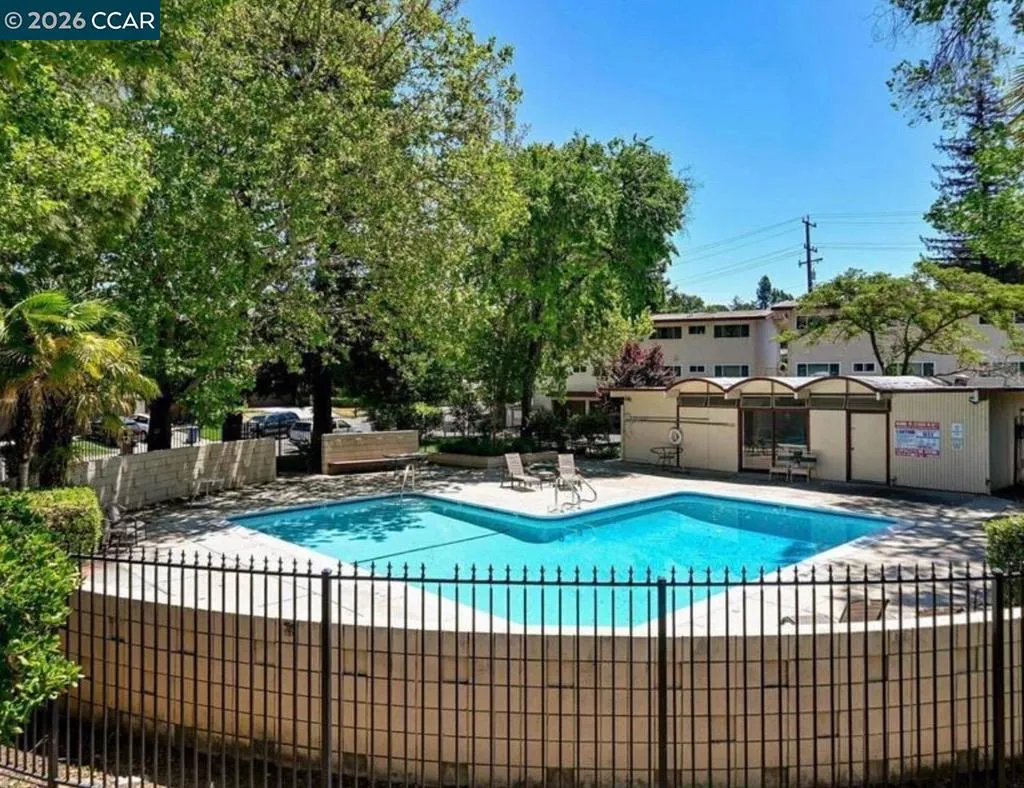 Community Pool!