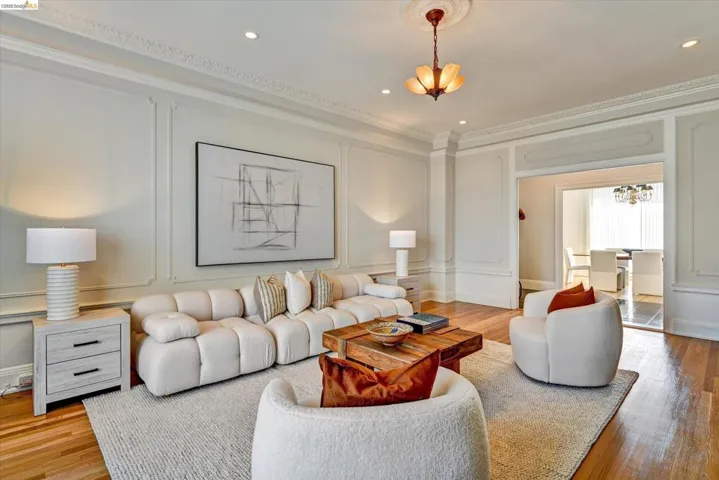 200 Lakeside Dr 801, Oakland, California 94612