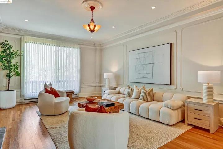 200 Lakeside Dr 801, Oakland, California 94612
