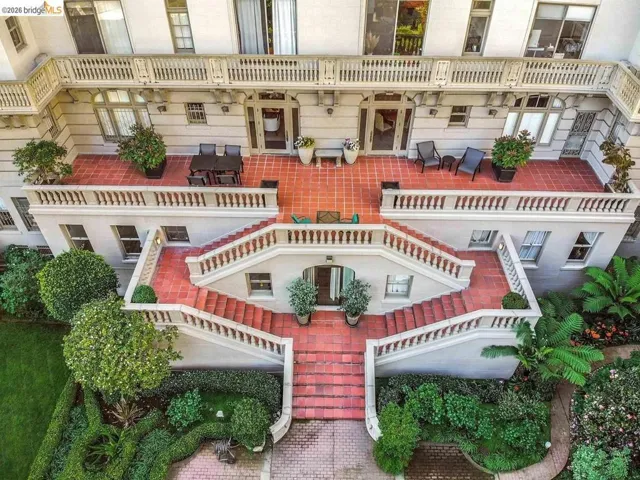 200 Lakeside Dr 801, Oakland, California 94612