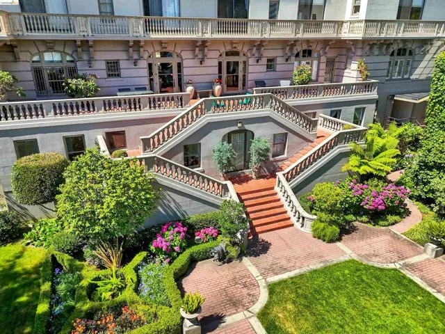 200 Lakeside Dr 801, Oakland, California 94612