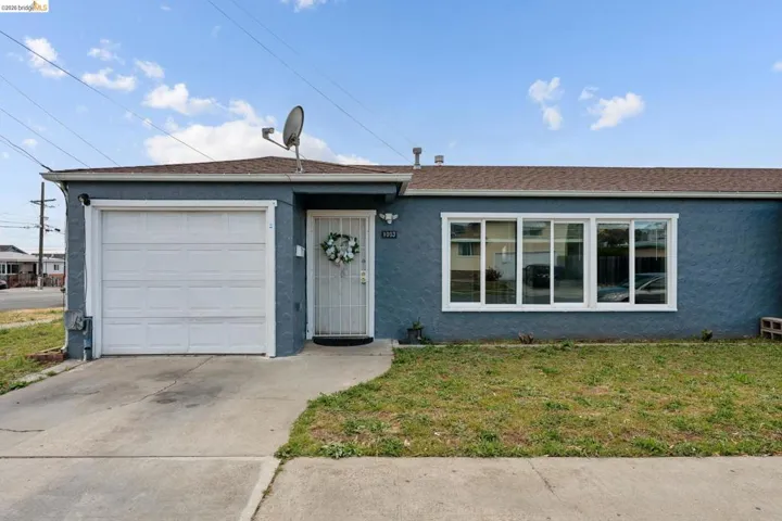 Unit 1003 - Front Exterior
