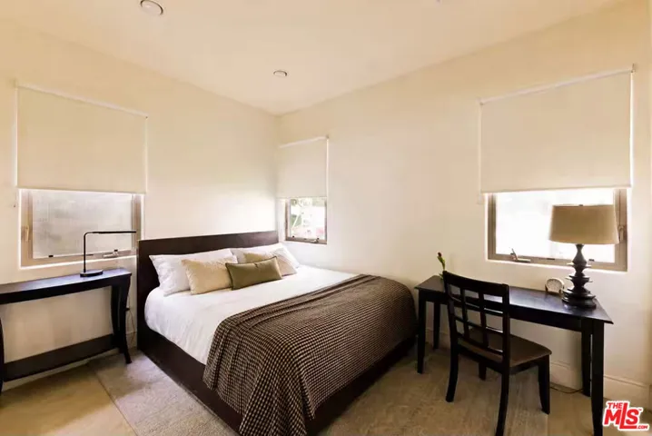 , Encino, California 91436