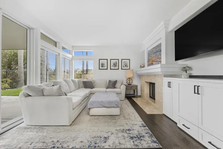 1738 Blackbird Circle, Carlsbad, California 92011