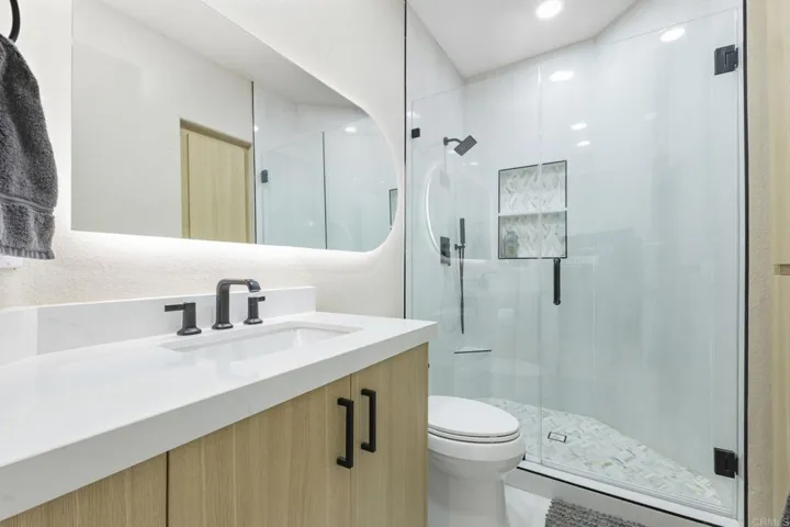 1738 Blackbird Circle, Carlsbad, California 92011