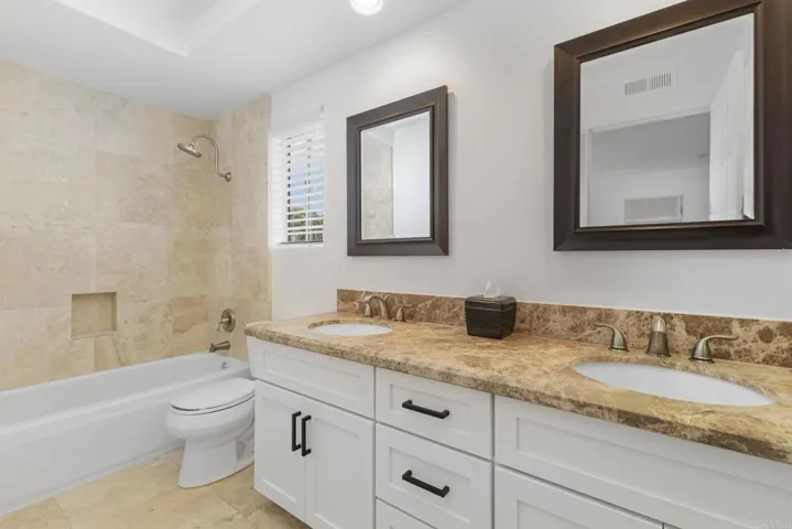 1738 Blackbird Circle, Carlsbad, California 92011