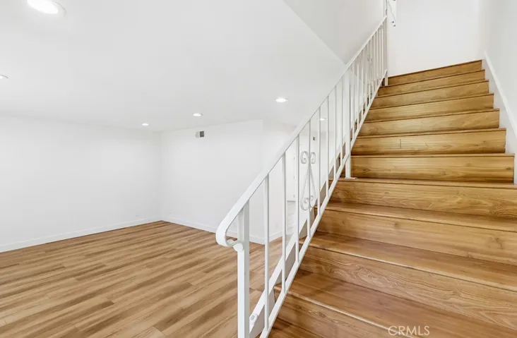 All bedrooms upstairs