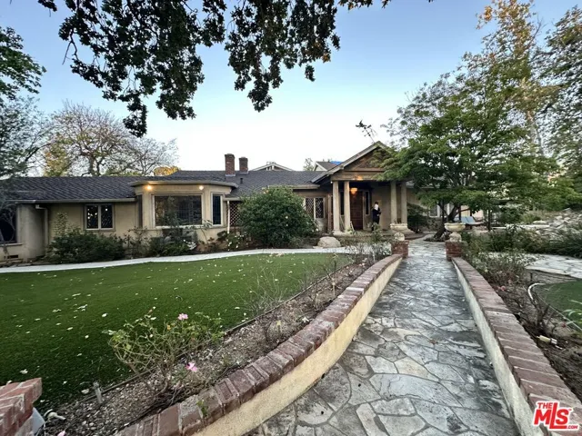 5250 Louise Avenue, Encino, California 91316