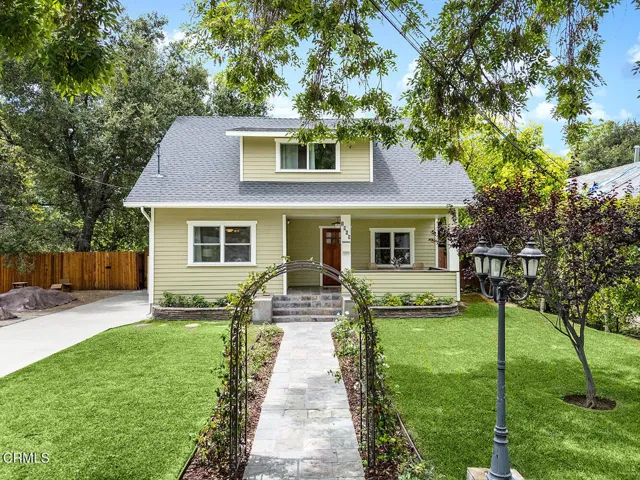 1969 N Raymond Ave 002-mls
