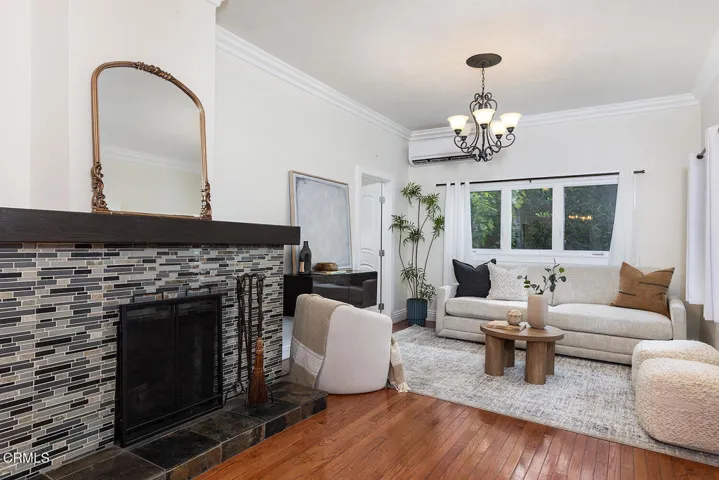 1969 N Raymond Ave 008-mls