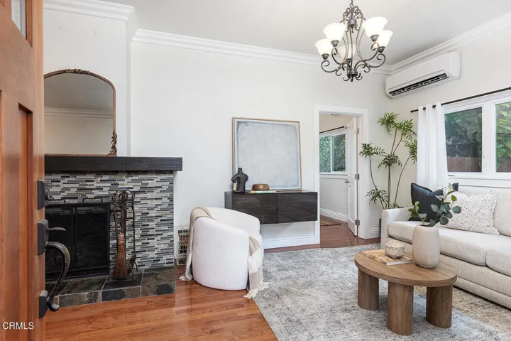 1969 N Raymond Ave 006-mls