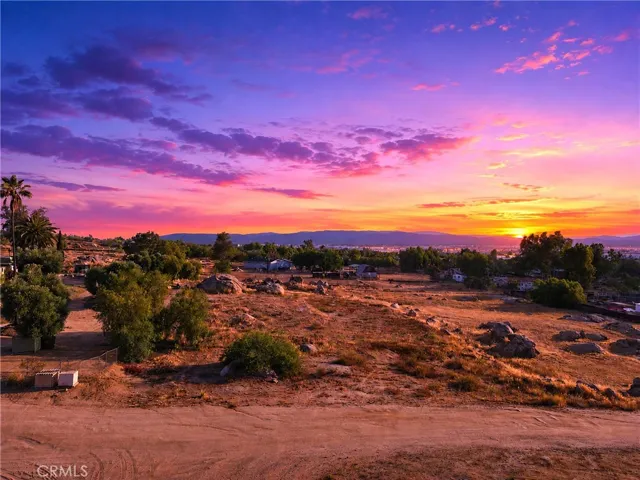 Build your custom dream home!