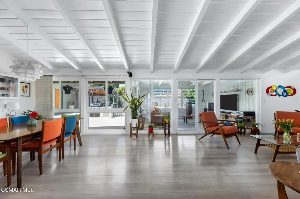 Interior Pro Images 9401 Valjean Ave-15