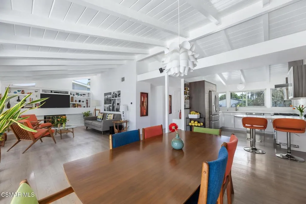 Interior Pro Images 9401 Valjean Ave-17
