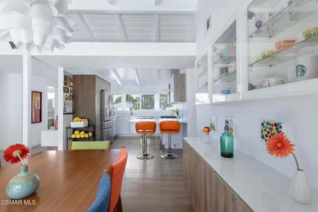 Interior Pro Images 9401 Valjean Ave-31