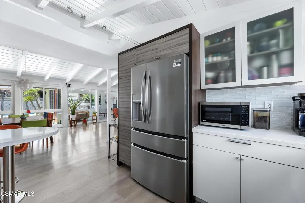 Interior Pro Images 9401 Valjean Ave-39