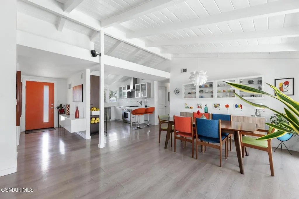 Interior Pro Images 9401 Valjean Ave-21
