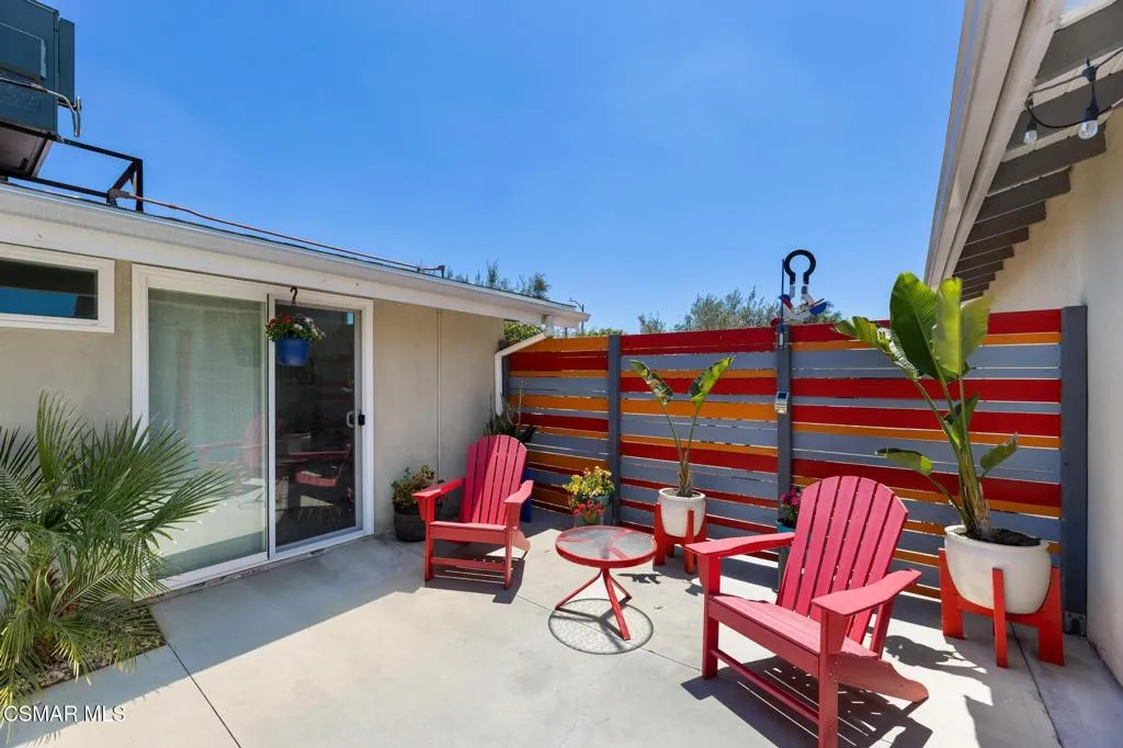Interior Pro Images 9401 Valjean Ave-64