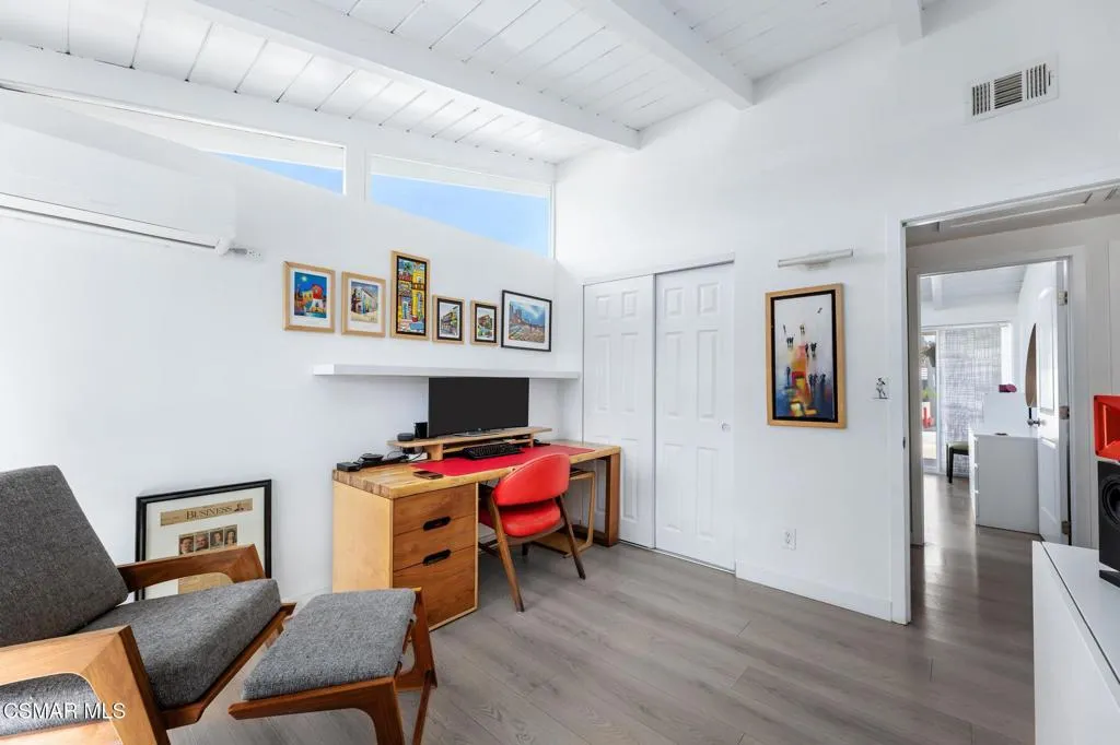 Interior Pro Images 9401 Valjean Ave-52